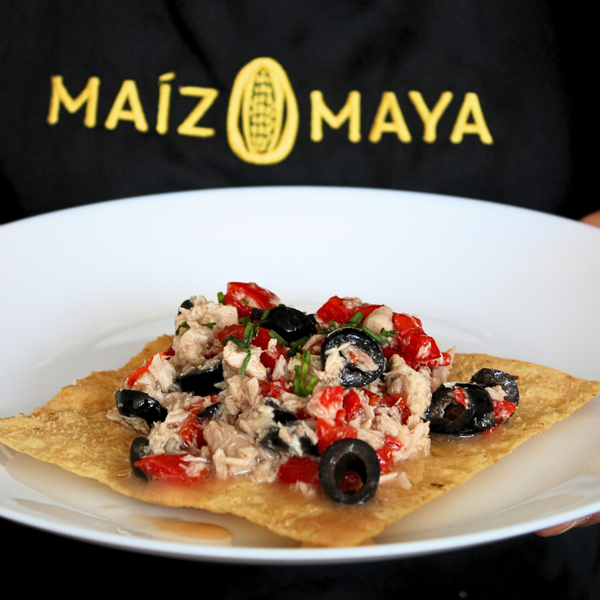 Tostadas Cuadradas de Atún Mediterráneo
