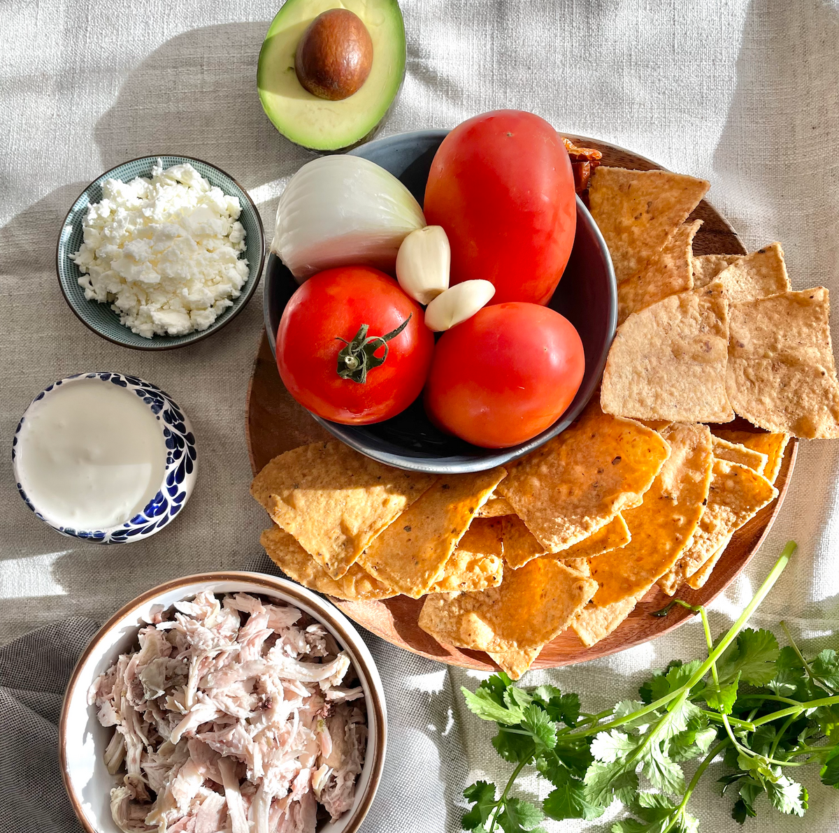 Receta de chilaquiles rojos con pollo