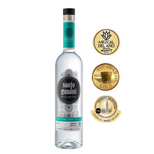 Cargar imagen en el visor de la galería, Mezcal Artesanal Espadín Joven Santo Gusano 700 ml